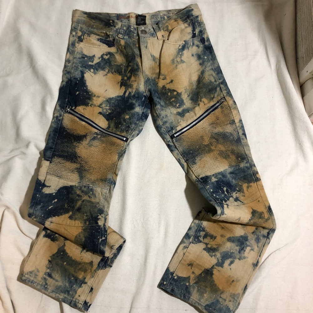 Denim & Rivets Bleached Blue Jeans Size 30